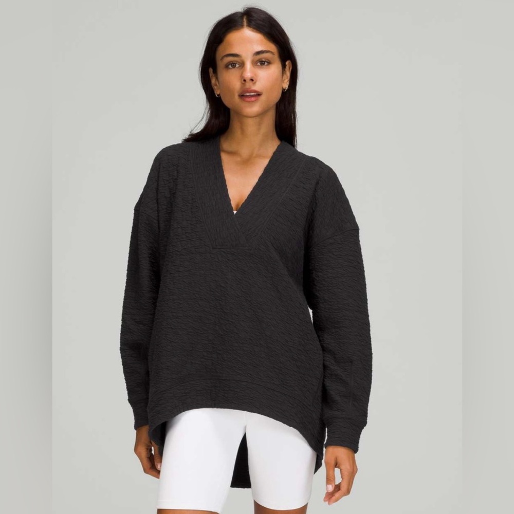 Lululemon Rippled V-Neck Pullover Size 6 Black